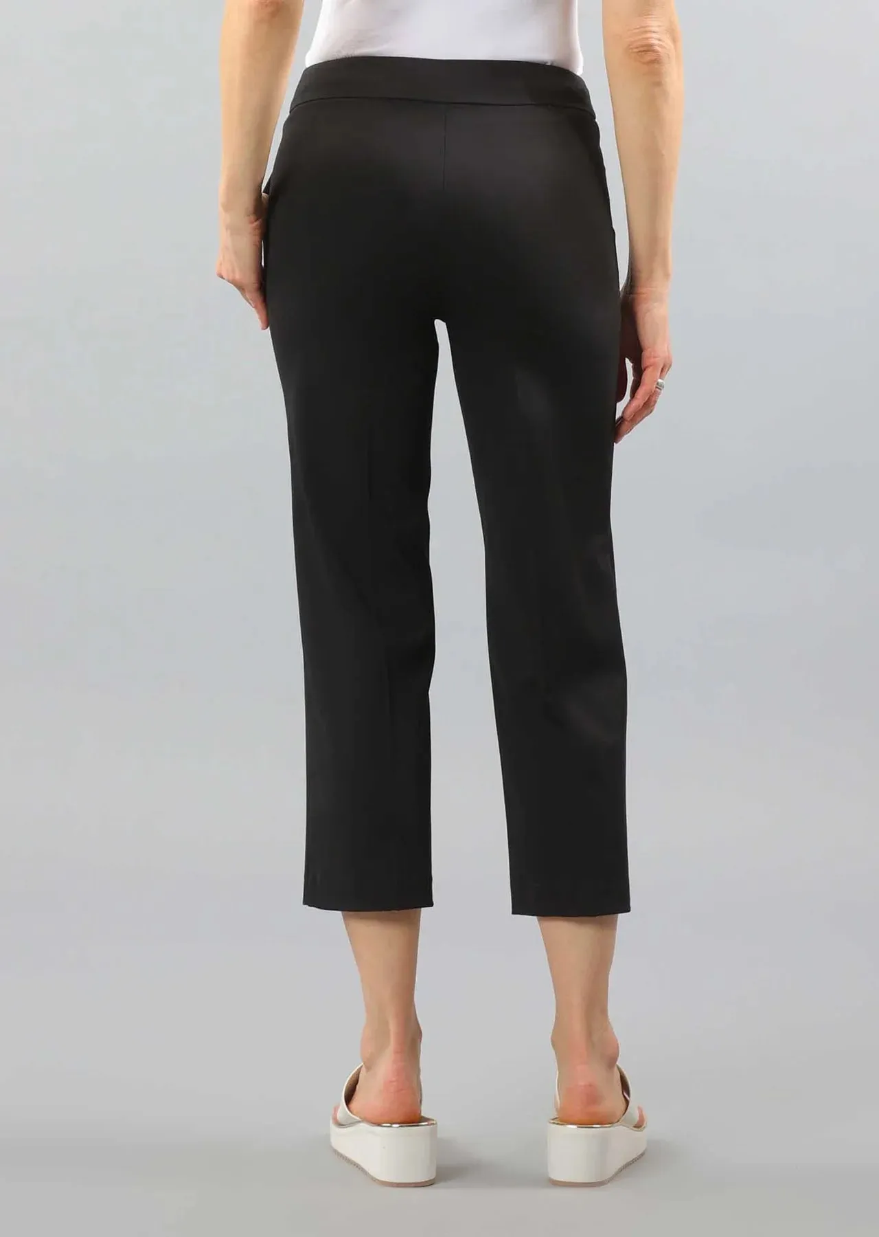 24" Crop Straight Leg Pant w/ Pockets - Black