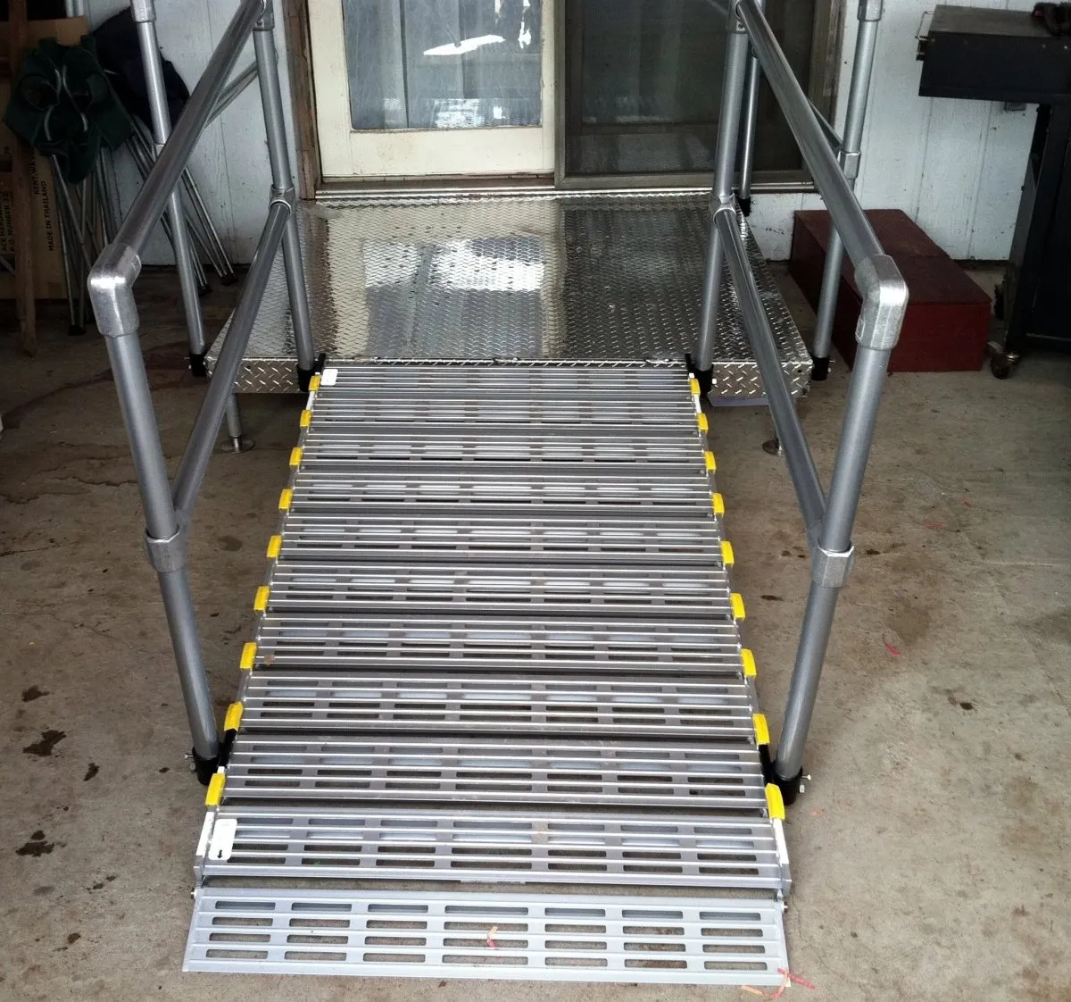 26" Wide Modular Ramp System with Straight End Handrails