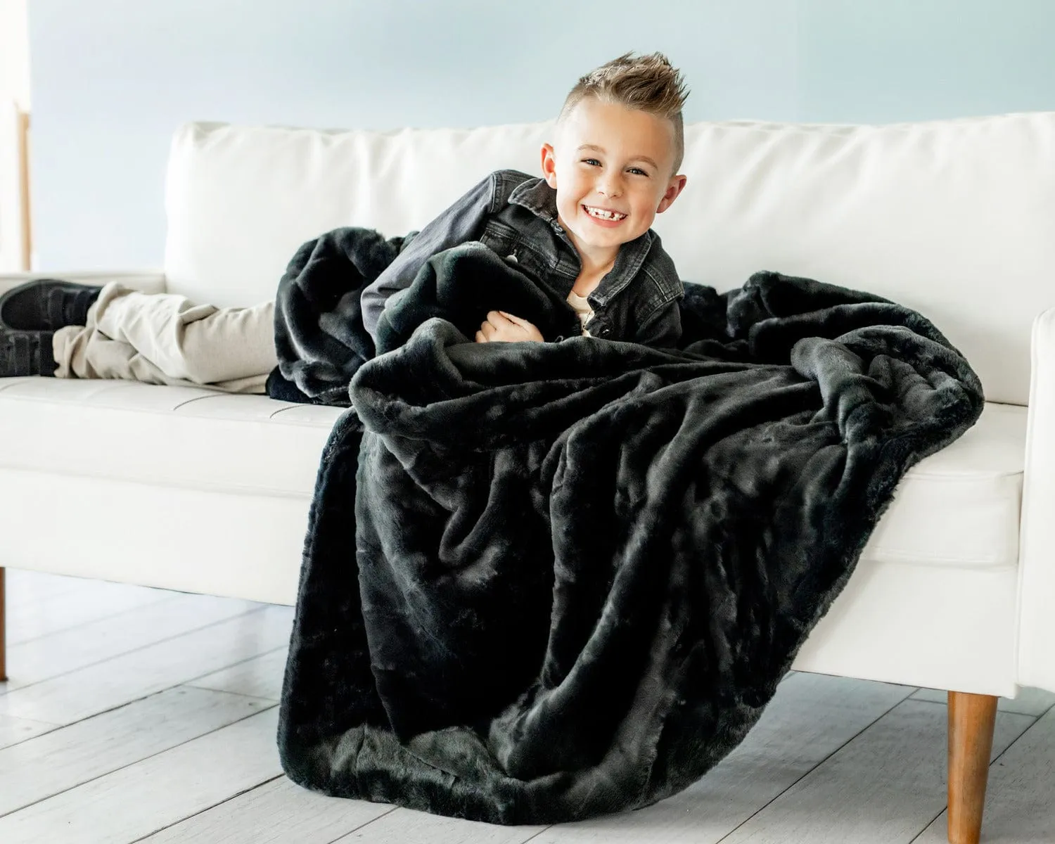 Lush Black Onyx Blanket